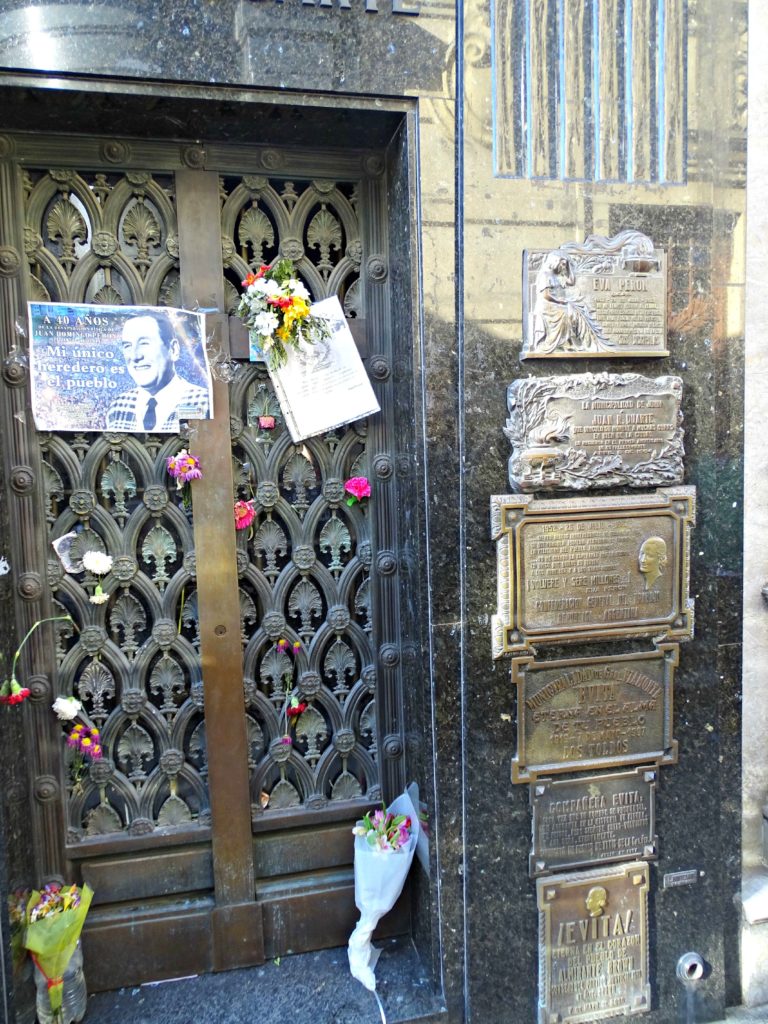 Buenos Aires family holiday. Duarte tomb in La Recoleta. Copyright©2016 reserved to photographer. Contact mapandfamily.com 