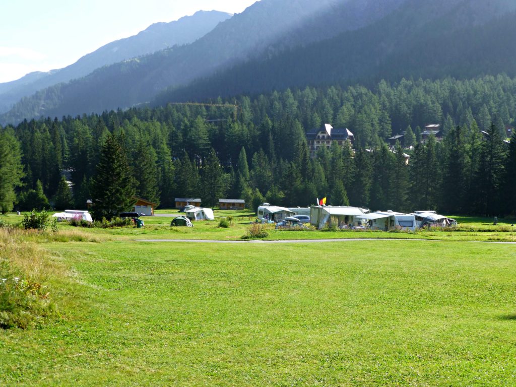 Family camping Swiss Alps La Fouly site. Copyright©2015 reserved to photographer contact via mapandfamily.com