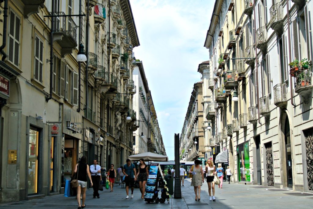 Family holiday Italian Lakes Turin streets. Copyright©2016 reserved to photographer. Via mapandfamily.com 