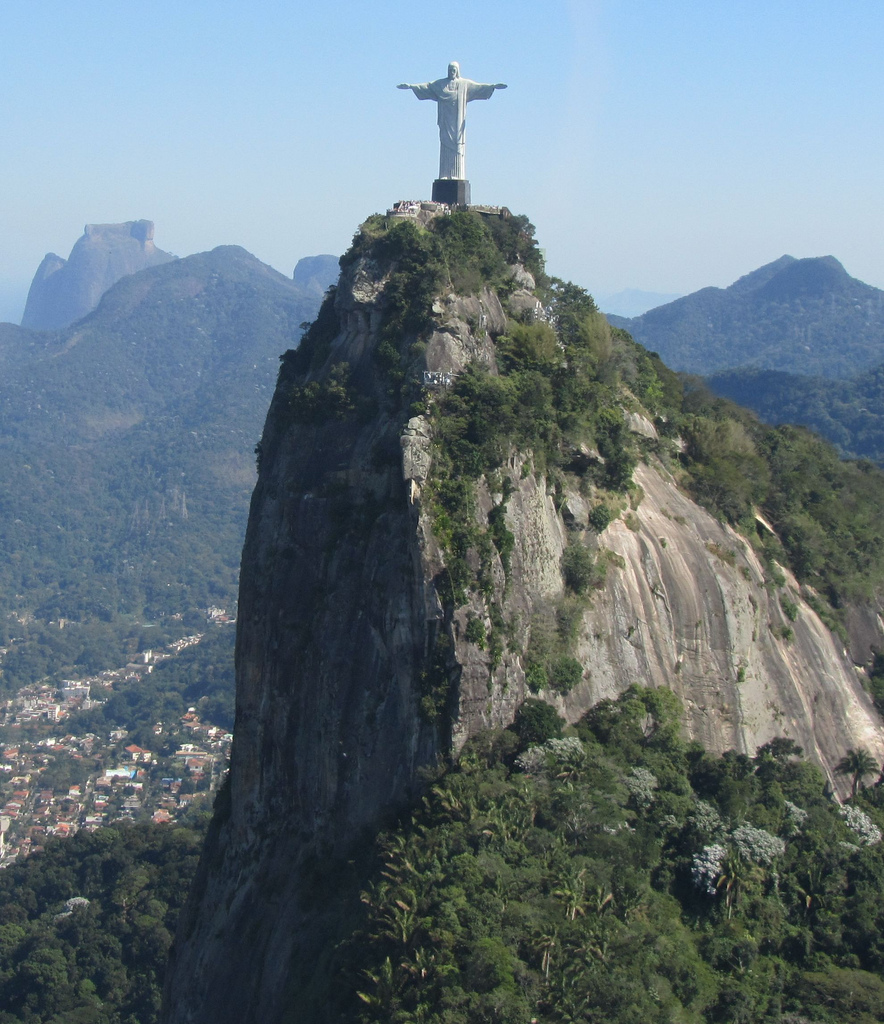 helicopter Cristo Redentor photo