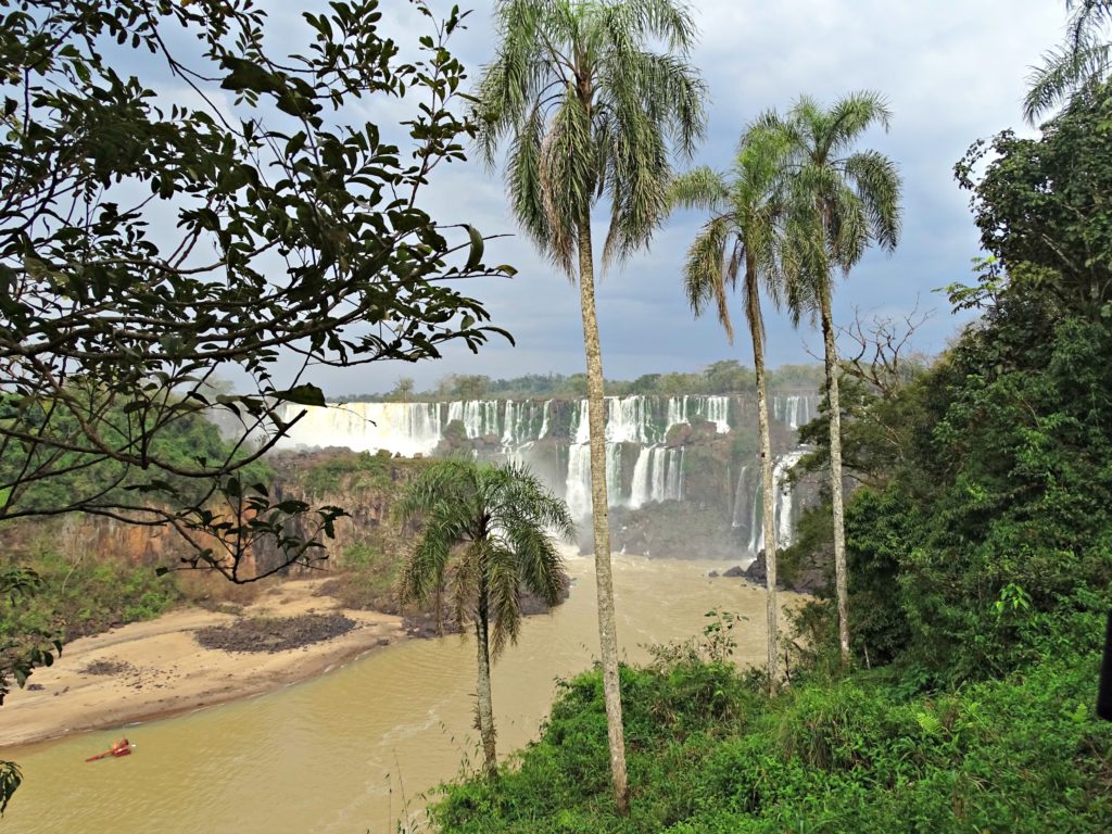 Family holiday Iguacu falls palms. Copyright©2016 reserved to photographer via mapandfamily.com