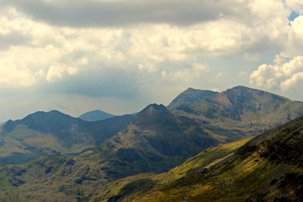 Weekend in Snowdonia with teens. Copyright©2017 reserved to photographer via mapandfamily.com