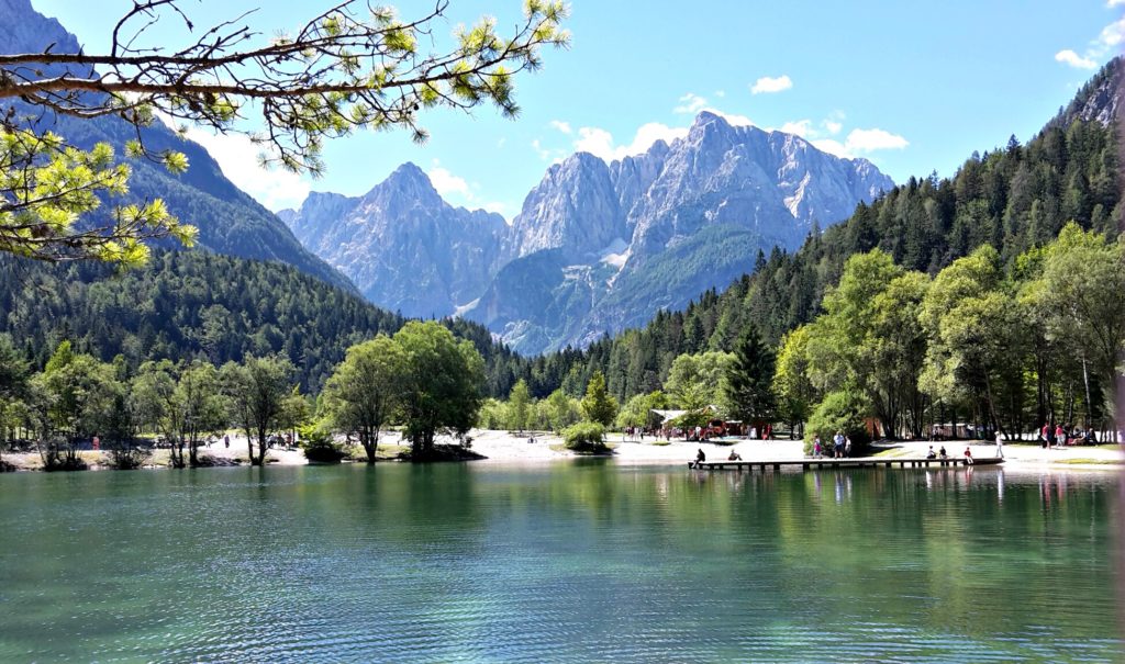 Slovenia family trip view of Lake Jasna Copyright©2017 reserved to photographer via mapandfamily.com 