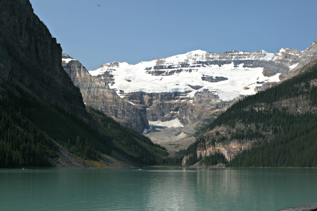 Family holiday in Canada, Lake Louise copyright©2014 reserved to photographer via mapandfamily.com 