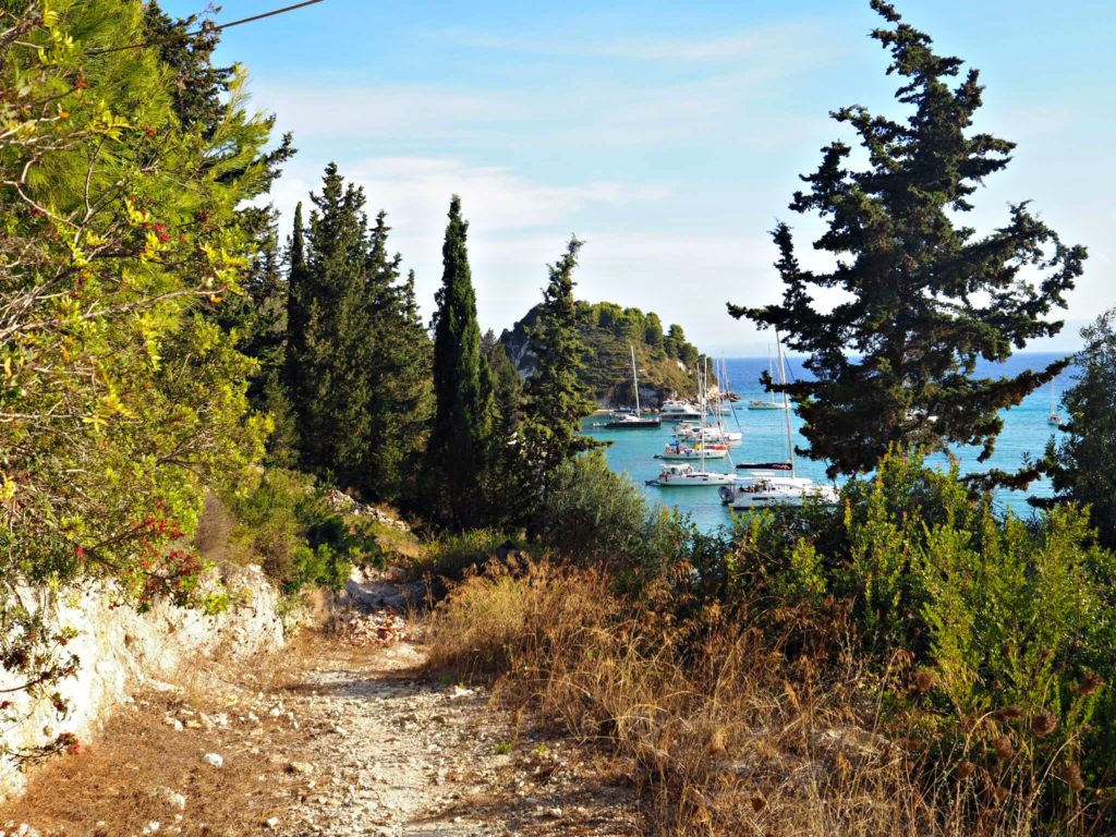 Stony trail from villa to Harami beach Lakka Paxos Copyright © 2017 mapandfamily.com 