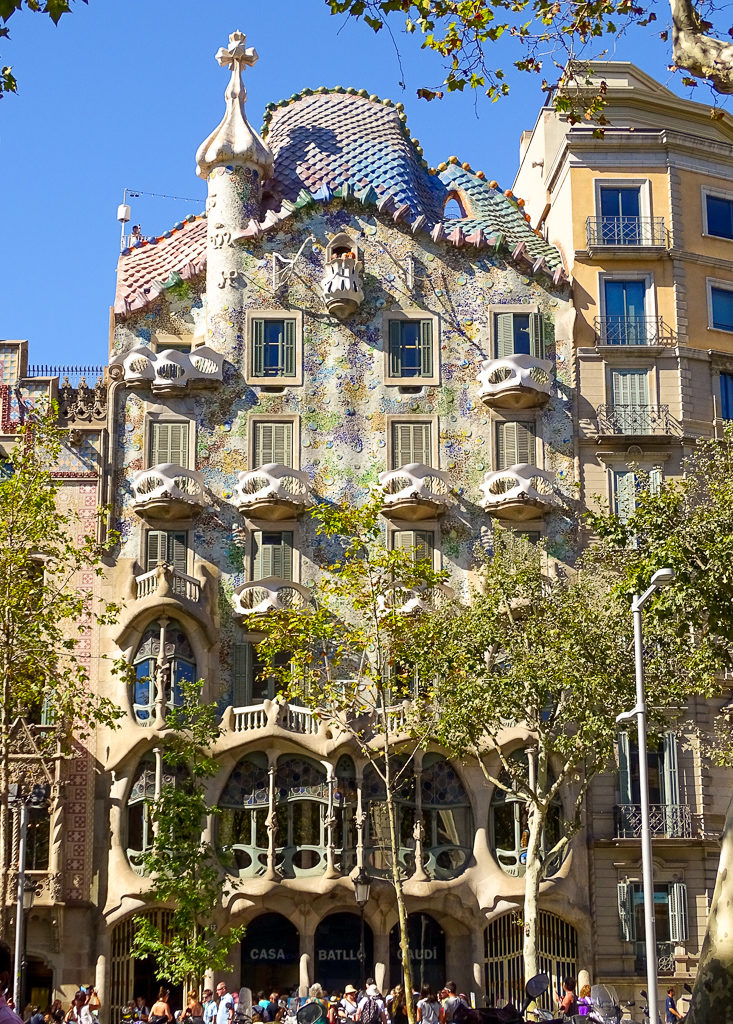 Casa Batllo, one of Gaudi's buildings in Barcelona Copyright© 2019 mapandfamily.com 