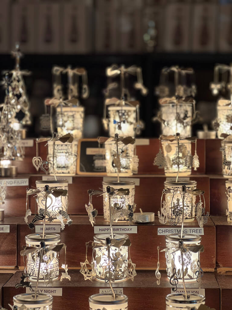 Twinkling tea-light holders at Winter by the River market. Copyright@2023 mapanfamily.com 